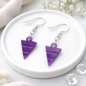 Käsitsi valmistatud epoksiidvaigust kõrvarõngad Kolmnurgad