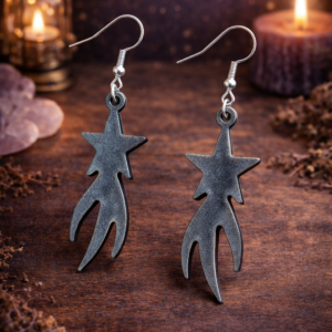 Käsitsi valmistatud epoksiidvaigust kõrvarõngad Sabaga täht