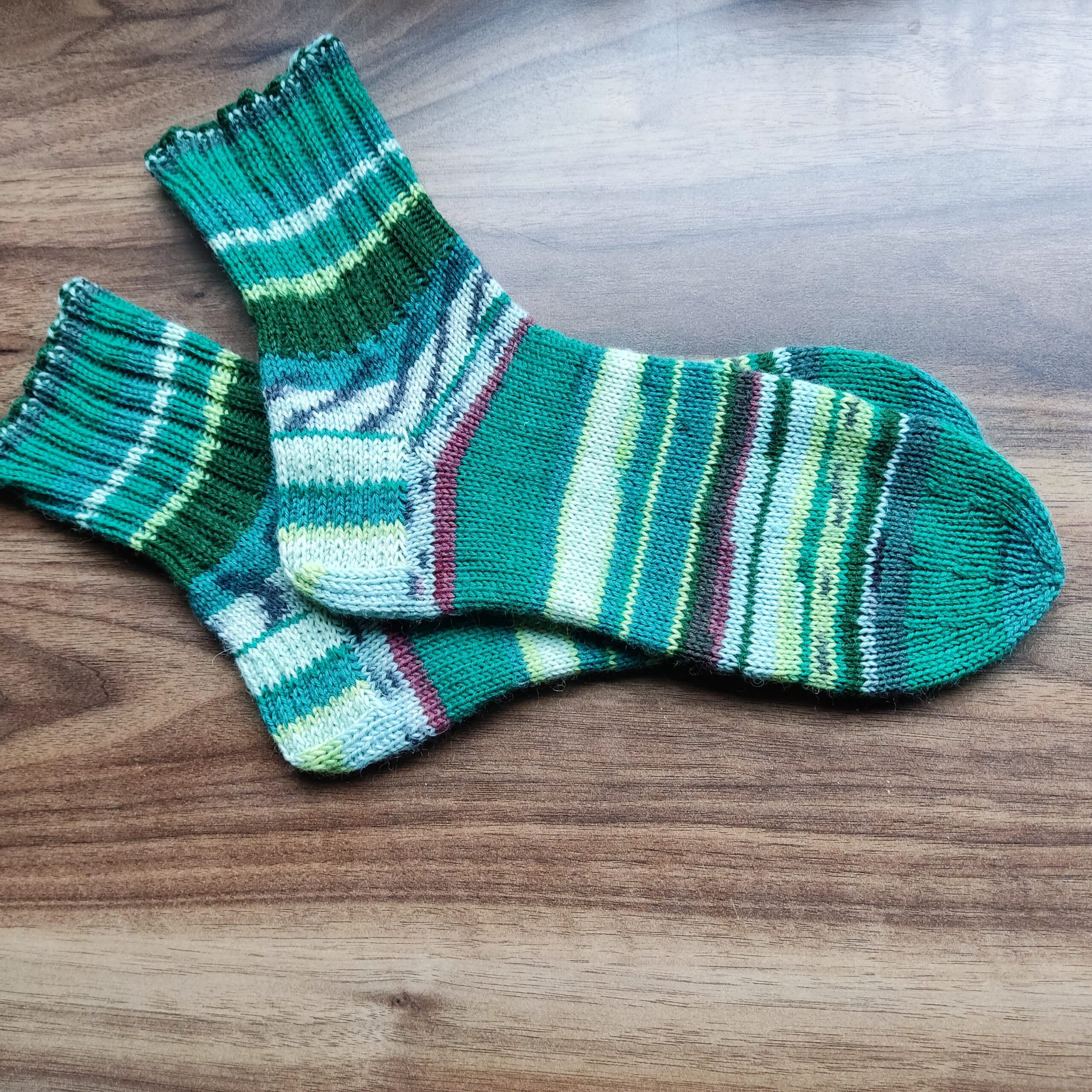 Käsitsi kootud sokid – Suurus 38
