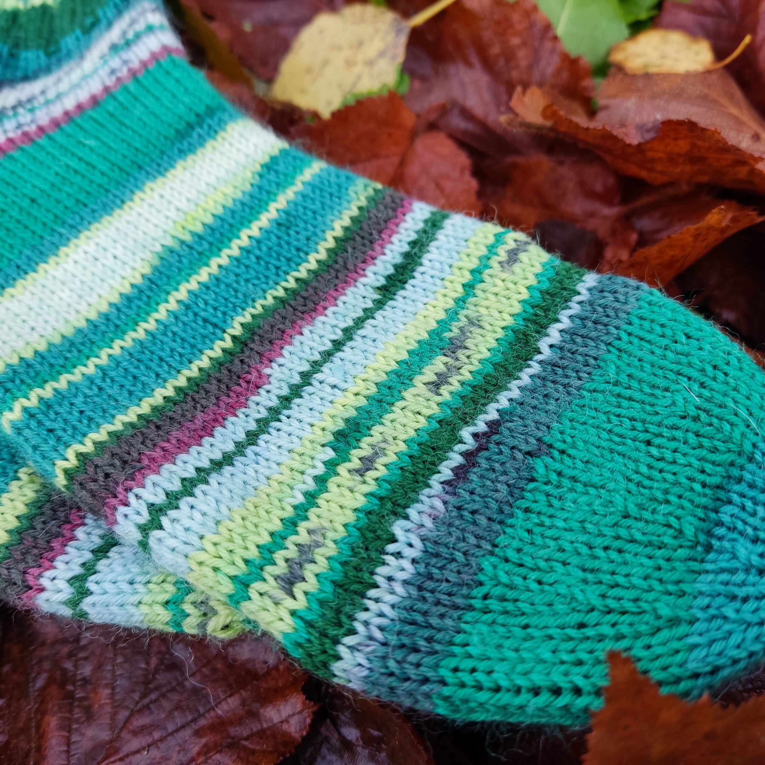 Käsitsi kootud sokid – Suurus 38 - Image 4